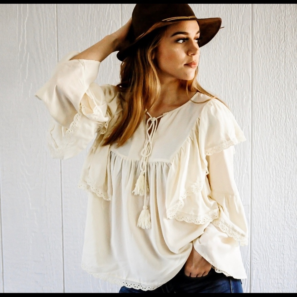 1 LEFT! Eyelet Boho Chic Top In Cream-Small - Picture 4 of 6